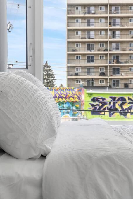 Ferienwohnung Chic 1Br Kensington Unit W/Parking YYC Exterior foto