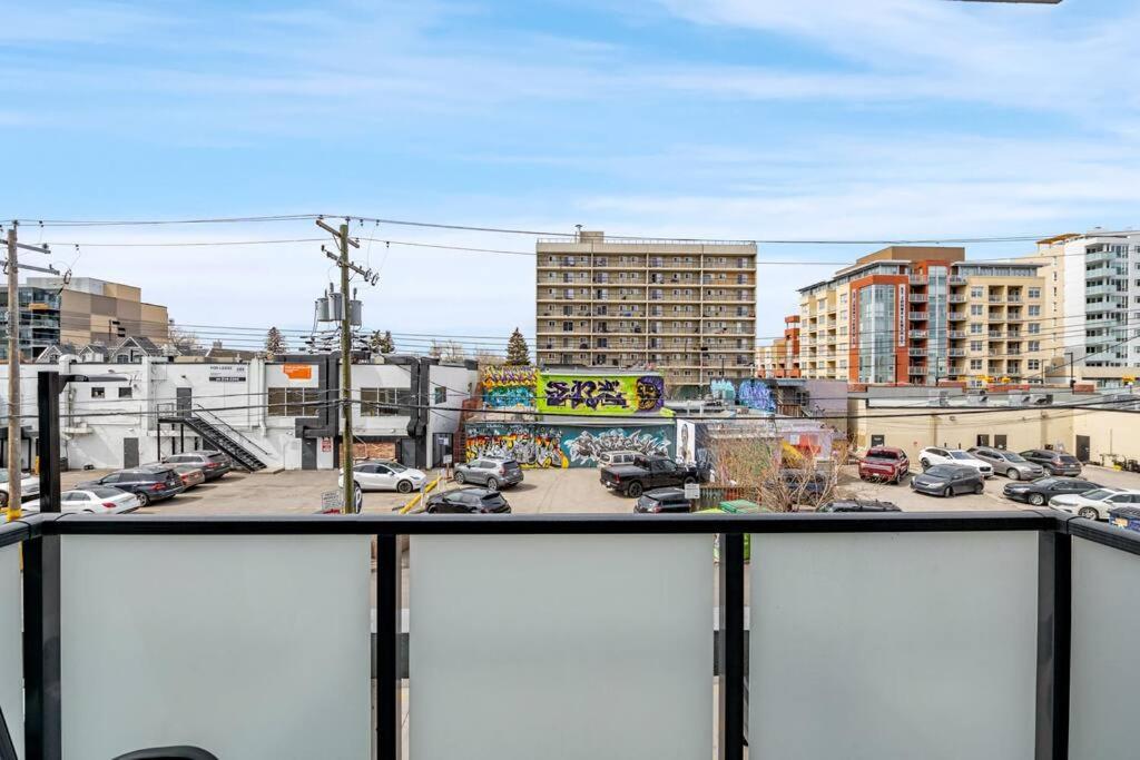 Ferienwohnung Chic 1Br Kensington Unit W/Parking YYC Exterior foto